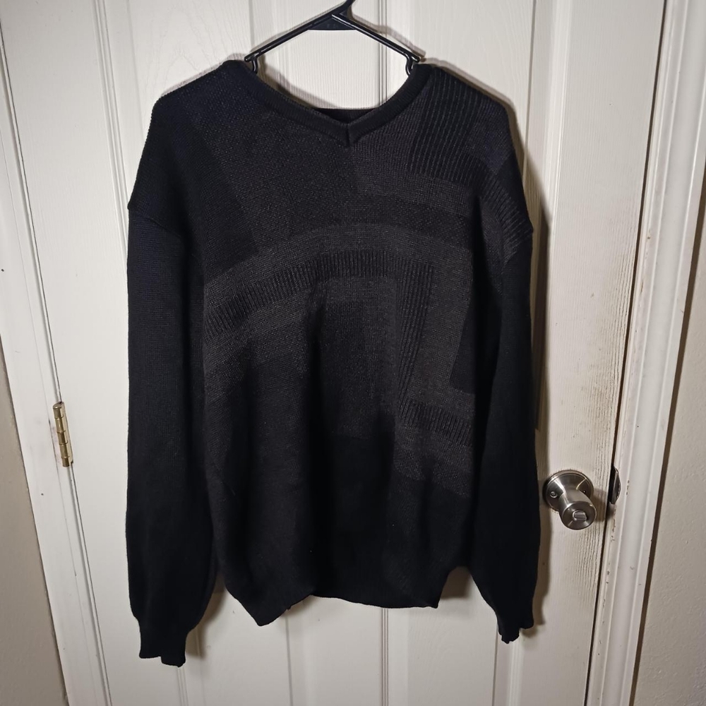 Silverdale, Men's Made in New Zealand Wool Black Sweater